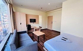 Golden Square - Kolkata Airport